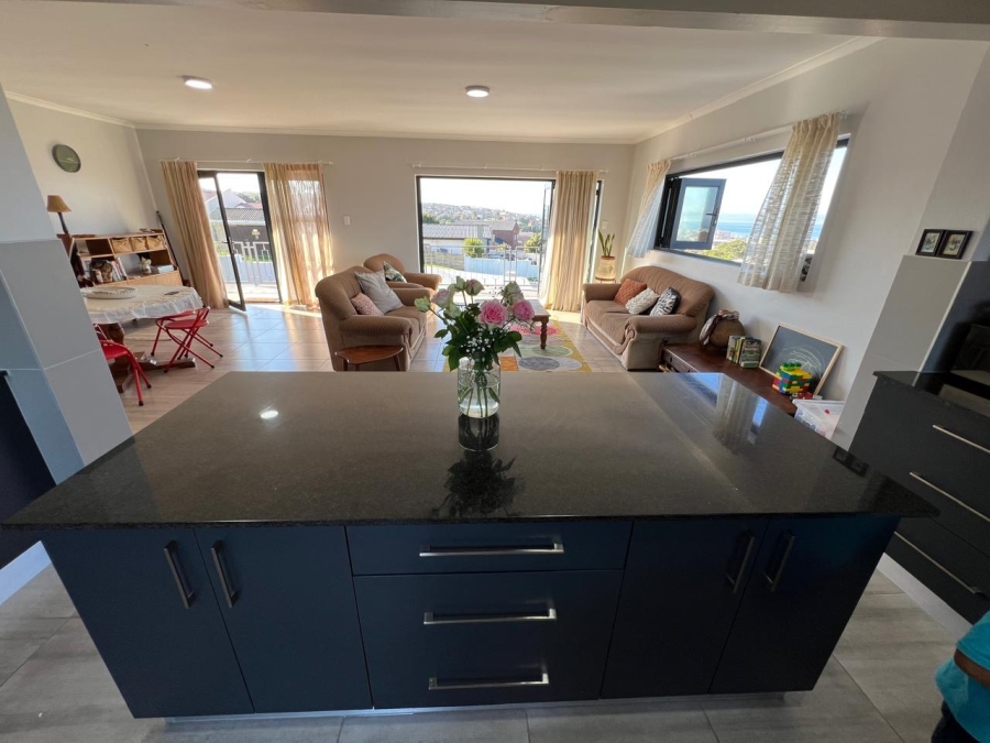 9 Bedroom Property for Sale in Jeffreys Bay Central Eastern Cape